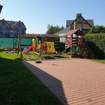 Vila Apartamentowe Domki Drewniane Colorado Karwia Exteriér fotografie