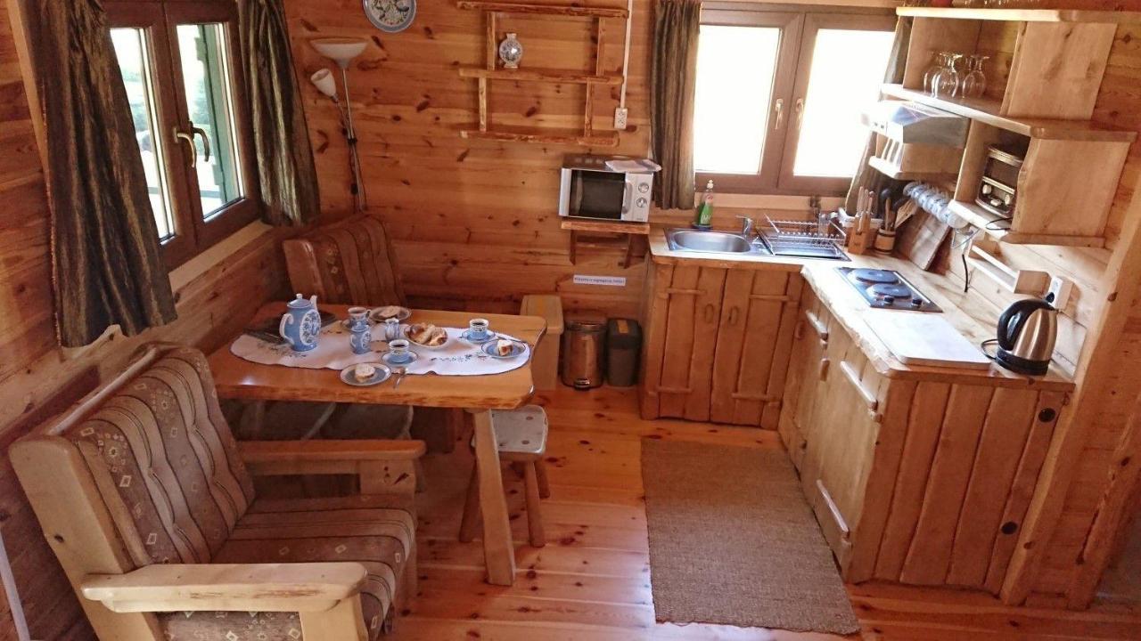 Vila Apartamentowe Domki Drewniane Colorado Karwia Exteriér fotografie