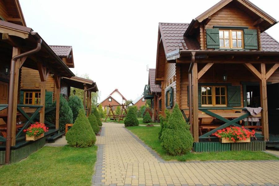 Vila Apartamentowe Domki Drewniane Colorado Karwia Exteriér fotografie