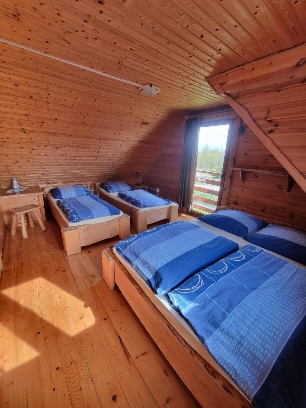 Vila Apartamentowe Domki Drewniane Colorado Karwia Exteriér fotografie